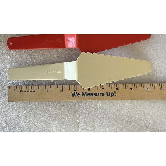 Vintage Tupperware Cut N Serve Pie Cake Servers Lot Of 4 - Picture 4 of 5